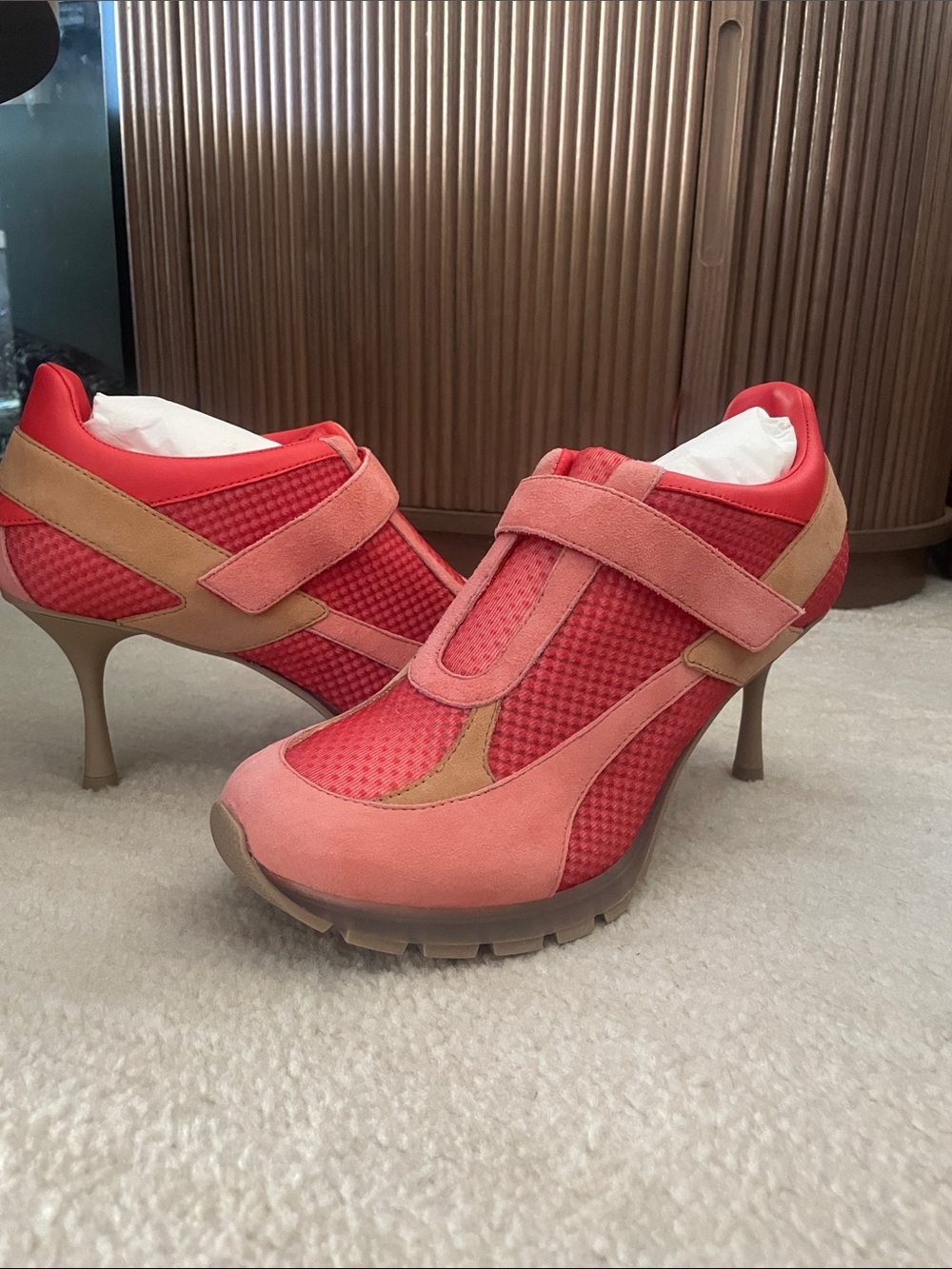 SNEEX The Tepper Hy-Heel Sneakers Size 11 New Never Worn